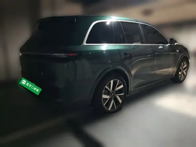 Li Auto L8 — Фото автомобиля 6