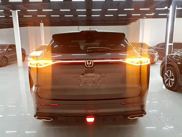 Changan UNI-Z — Фото автомобиля 5