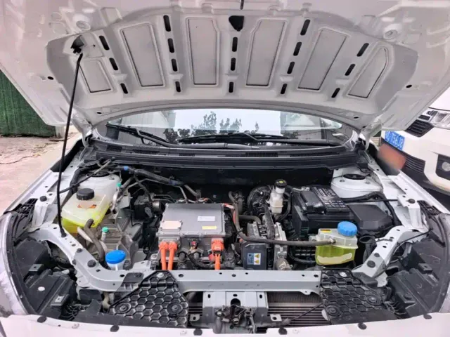 Dongfeng Fengshen E70 — Фото автомобиля 19