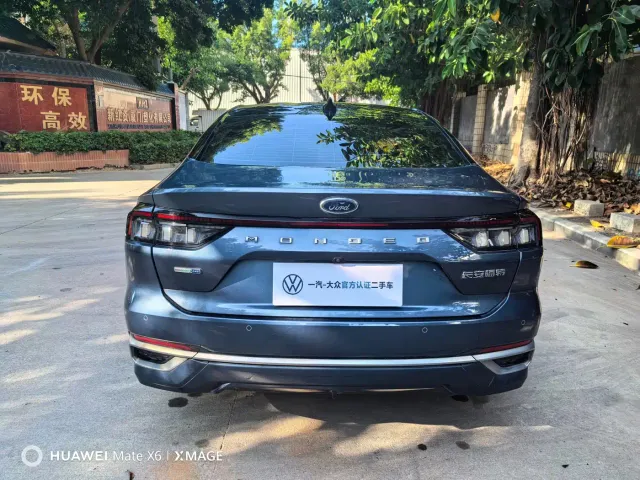 Ford Mondeo — Фото автомобиля 14