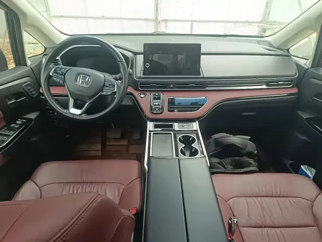 Honda Elysion — Фото автомобиля 9