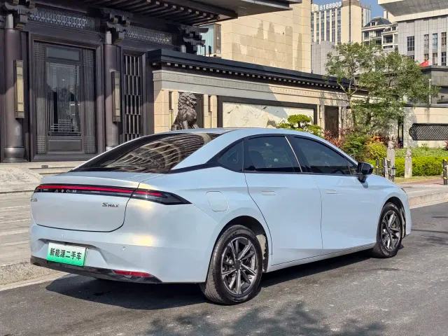 GAC Aion S MAX — Фото автомобиля 9