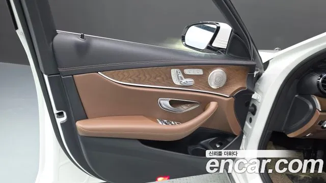 Mercedes-Benz E-Class W213 — Фото автомобиля 13