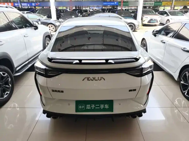 Dongfeng Yixuan — Фото автомобиля 5