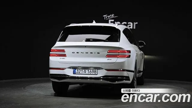 Genesis GV80 2.5T Бензин AWD — Фото автомобиля 2