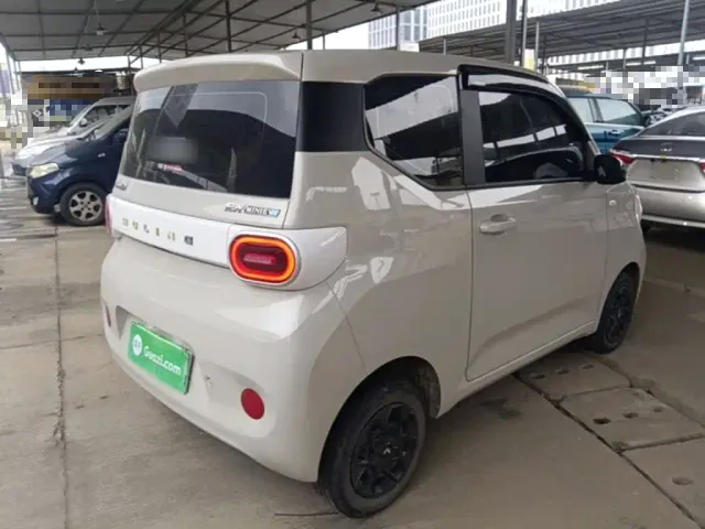 Wuling Hongguang Mini EV — Фото автомобиля 6