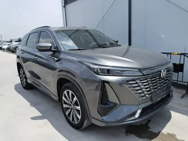 Changan CS75 Plus — Фото автомобиля 3
