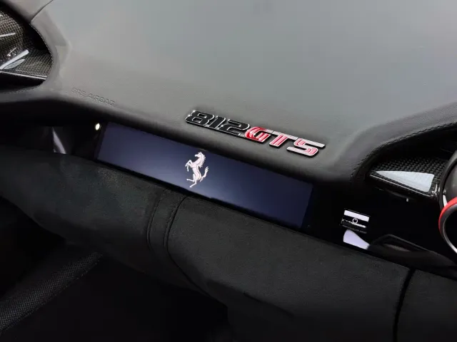 Ferrari 812 — Фото автомобиля 19