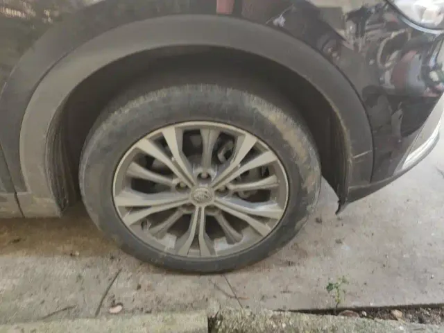 Buick Envision Plus — Фото автомобиля 6