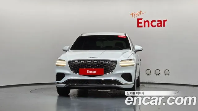 Genesis GV70 — Фото автомобиля 3
