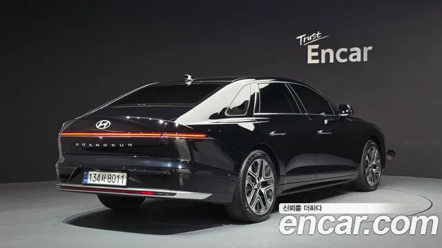 Hyundai Grandeur GN7 — Фото автомобиля 2