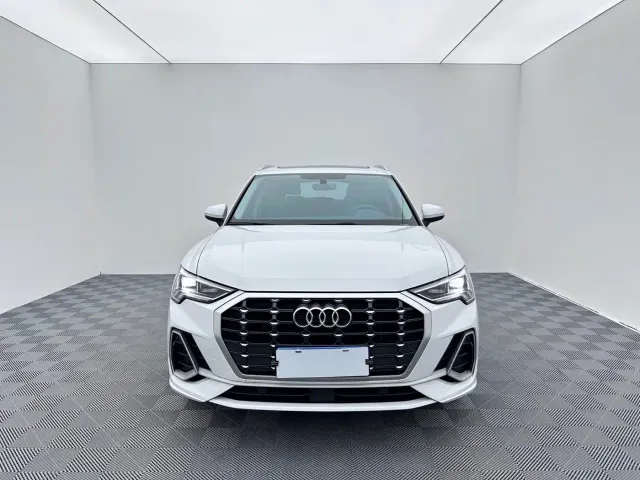 Audi Q3 — Фото автомобиля 2