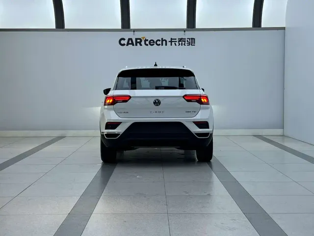 Volkswagen T-Roc — Фото автомобиля 2