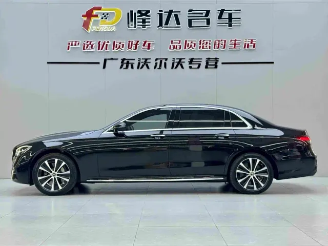 Mercedes-Benz E-Class — Фото автомобиля 4