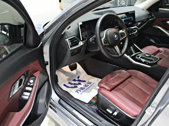 BMW i3 — Фото автомобиля 4