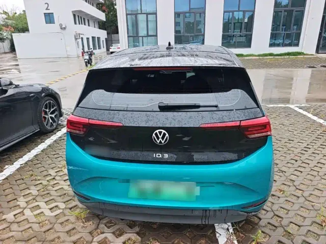 Volkswagen ID.3 — Фото автомобиля 7