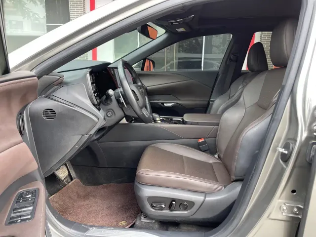 Lexus RX — Фото автомобиля 20