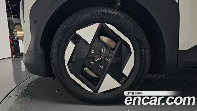Kia EV3 — Фото автомобиля 4