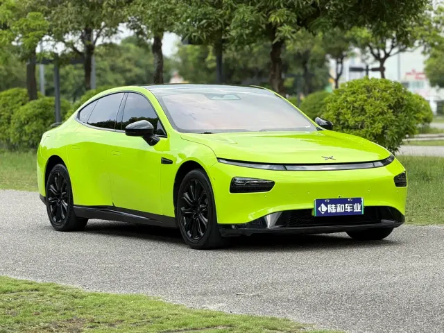 Xpeng P7 — Фото автомобиля 5