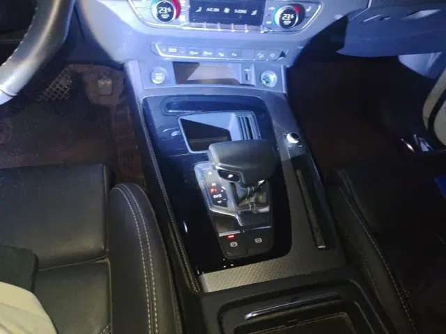 Audi Q5L — Фото автомобиля 6