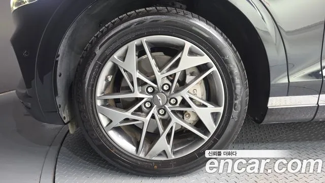 Genesis GV70 — Фото автомобиля 5