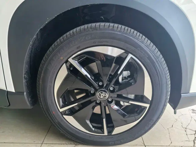 Toyota BoZhi 3X — Фото автомобиля 16
