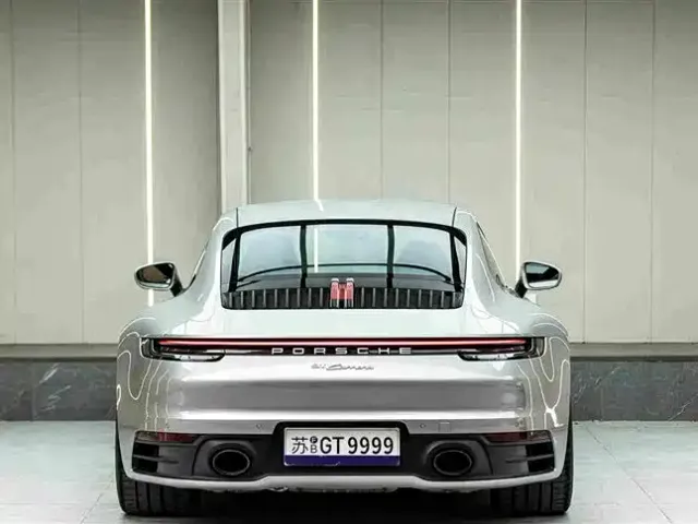 Porsche 911 — Фото автомобиля 4