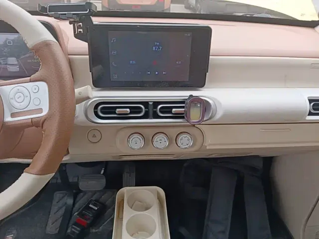 Wuling Hongguang Mini EV — Фото автомобиля 12