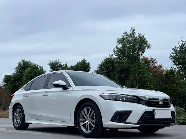 Honda Civic — Фото автомобиля 3