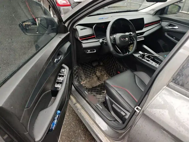 Geely Binrui — Фото автомобиля 13