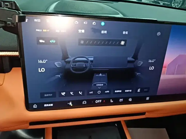 Lynk & Co 900 — Фото автомобиля 12