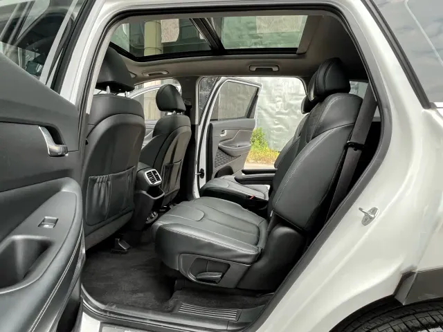 Hyundai Santa Fe — Фото автомобиля 15