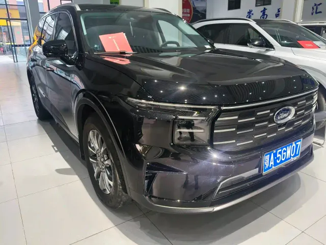 Ford Edge — Фото автомобиля 2