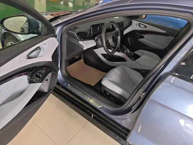 BYD Seal — Фото автомобиля 15
