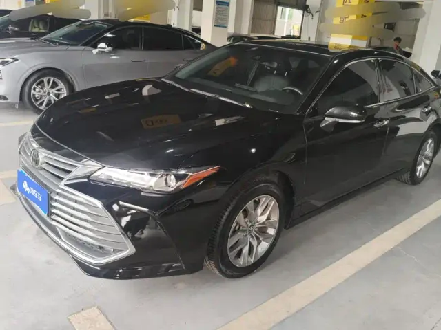 Фотография автомобиля — Toyota Avalon