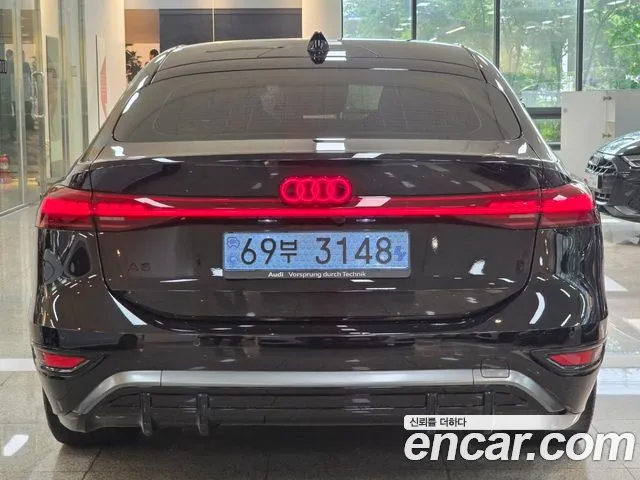 Audi A6 e-Tron — Фото автомобиля 4