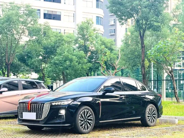 Фотография автомобиля — Hongqi H5