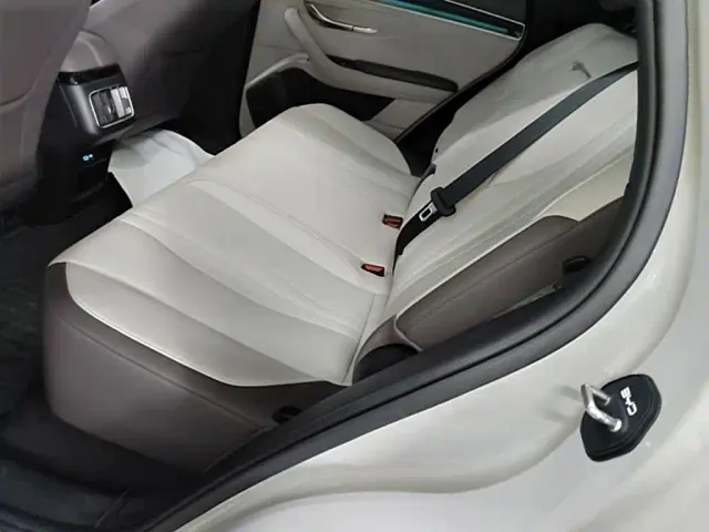 BYD Song PLUS — Фото автомобиля 16