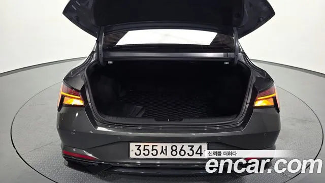Hyundai Avante CN7 — Фото автомобиля 20