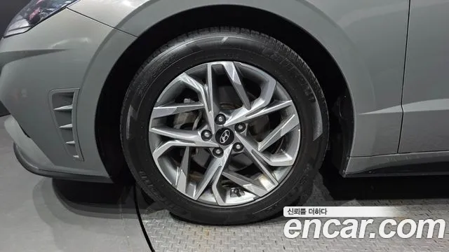 Hyundai Sonata — Фото автомобиля 5