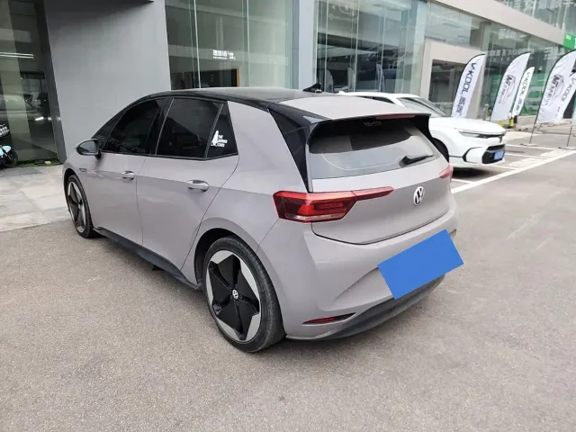 Volkswagen ID.3 — Фото автомобиля 4