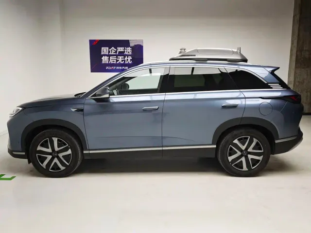 BYD Hai Shi 07 DM-i — Фото автомобиля 9