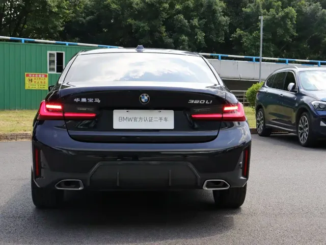 BMW 3 Series — Фото автомобиля 8