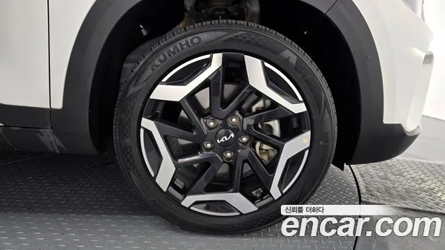 Kia Seltos — Фото автомобиля 6