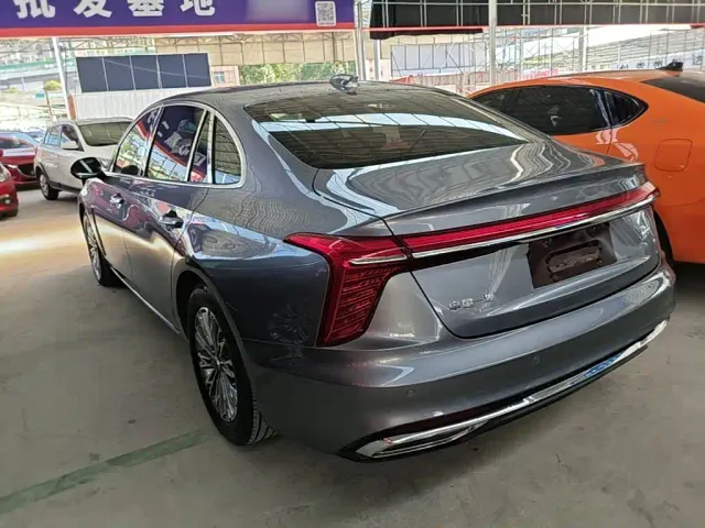 Hongqi H5 — Фото автомобиля 4