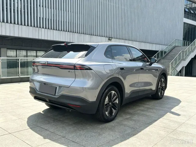 Deepal S05 — Фото автомобиля 13