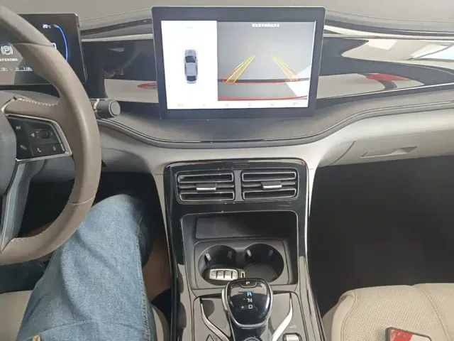 BYD Qin PLUS — Фото автомобиля 13