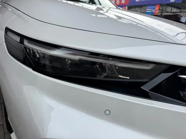 Honda Accord — Фото автомобиля 4