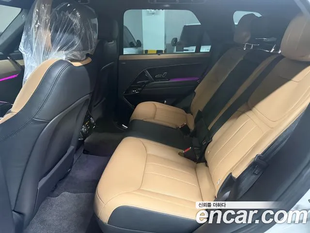 Land Rover Range Rover Sport — Фото автомобиля 9