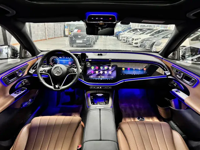 Mercedes-Benz E-Class — Фото автомобиля 11